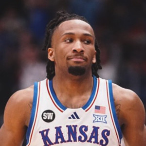 Σταρ του NCAA αφήνει στην άκρη το... όνειρο του ΝΒΑ: «Ίσως επιστρέψω στο Κολέγιο»