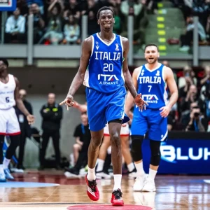 Με «υπογραφή» Νιάνγκ η Ιταλία λύγισε τους Βρετανούς και πάτησε κορυφή