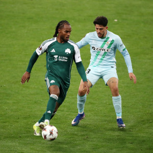 Η «AS» αποθεώνει τον Ρενάτο Σάντσες: «Αναγεννημένος στον Παναθηναϊκό, απειλεί να αποκλείσει τη Μπέτις»