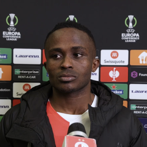 Είναι αυτός ο πιο γρήγορος ποδοσφαιριστής στον κόσμο; Ντύθηκε... Μπολτ και έσπασε απίθανο ρεκόρ (video)