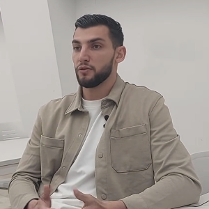 Αντιμέτωπος με 10 χρόνια φυλάκιση ο Ράφα Μιρ για σεξουαλική παρενόχληση