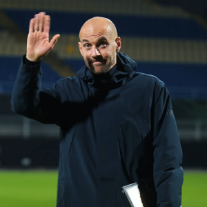 Απέλυσε τον Μαέφσκι η Τσέλιε - Με νέο προπονητή στη ρεβάνς με την ΑΕΚ