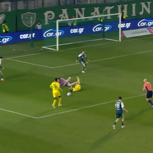 Η φάση που ο Άρης ζήτησε πέναλτι για ανατροπή του Αλφαρέλα από τον Λαφόν (video)