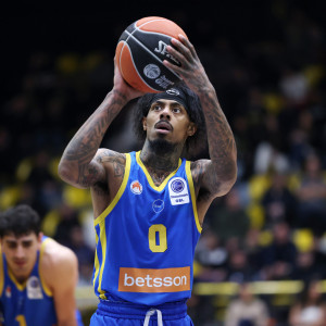 Ο Τάι Νίκολς στο Athletiko: «Αν εκτελέσουμε το πλάνο μας, θα μπορούμε να καλύψουμε τη διαφορά με ΠΑΟΚ»