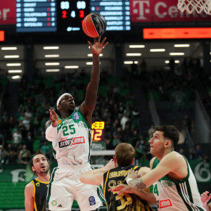 Η «αφυπνιστική» σούπερ εμφάνιση του Ναν κόντρα στην ΑΕΚ με 28 πόντους (videos)