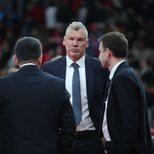 Αποδοκιμασίες στον Σάρας από τον κόσμο του Ολυμπιακού (video)