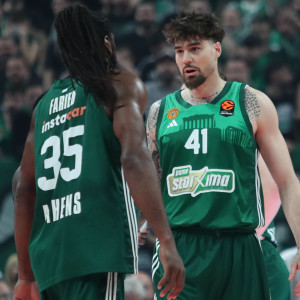 Πέρασαν 14 λεπτά και 10 χαμένα τρίποντα για να βάλει το πρώτο του ο Παναθηναϊκός, αλλά μετά... καταιγίδα