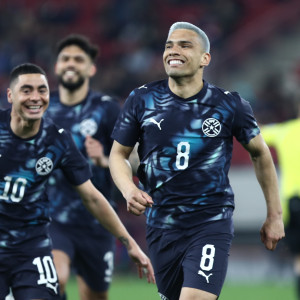 Με απευθείας εκτέλεση φάουλ του Γκόμεζ το 1-0 της Παραγουάης στο παιχνίδι με την Ελλάδα (video)