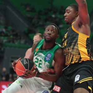 Τα highlights απ' την κατοστάρα του Παναθηναϊκού απέναντι στην ΑΕΚ (video)