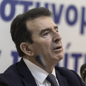 «Θα τους διαλύσουμε» - Η ατάκα του Χρυσοχοΐδη για την οπαδική βία και την εγκληματικότητα