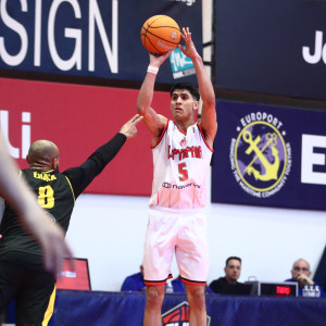 Παρέμεινε στην κορυφή της Elite League η Δόξα Λευκάδας, φοβερό triple double για τον Νικολαϊδη