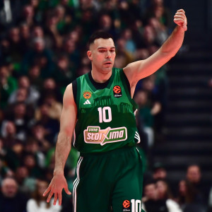 Μόνο ο Σλούκας κι άλλοι... δύο: Ο αρχηγός του Παναθηναϊκού μπήκε στο club των «1000x3» της EuroLeague