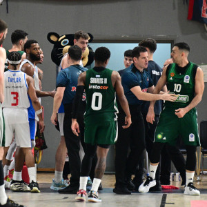 Ένταση ανάμεσα σε Σλούκα και Τόμασον στο φινάλε του Πανιώνιος - Παναθηναϊκός (video)