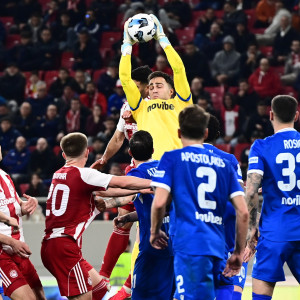 Ο Βενετικίδης δεν είχε παίξει λεπτό στο πρωτάθλημα και έβαλε «στοπ» στον Ολυμπιακό - Τα εντυπωσιακά στατιστικά του