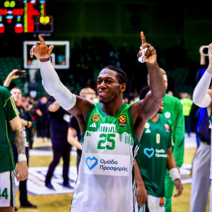 «Παράνοια» στην πτήση επιστροφής του Παναθηναϊκού από τη Βοσνία - Το βίντεο του Athletiko