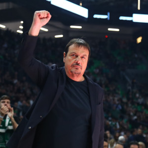 Αταμάν στα αποδυτήρια του Παναθηναϊκού: «Καλή δουλειά, τώρα έχουμε το ντέρμπι με τον Ολυμπιακό...» (video)