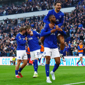 Η εντυπωσιακή Έβερτον «σκόρπισε» με τριάρα την απογοητευτική Τσέλσι