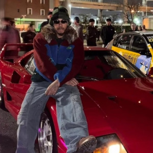 Ο Λιούις Χάμιλτον απέκτησε μια «ονειρική» Ferrari αξίας 4 εκατομμυρίων λιρών (photo)