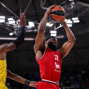 Στη λίστα της Μπαρτσελόνα ο Νίμπο για την επόμενη σεζόν