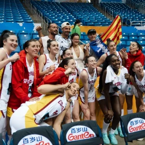 Η Εθνική μπάσκετ Γυναικών της Ισπανίας έπαιξε μπροστά σε 32 και 36 θεατές σε γήπεδο χωρητικότητας 19.500 ατόμων