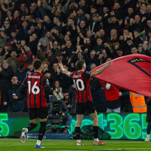 Η Μπόρνμουθ έβαλε «φρένο» στην Γιουνάιτεντ των δέκα παικτών