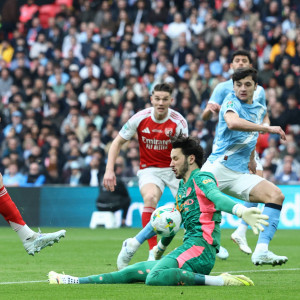 Κρατάει το... μηδέν για τη Σίτι ο Τράφορντ - Mεγάλη ευκαιρία για την Άρσεναλ με Σακα (video)