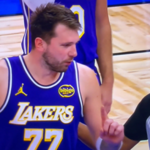 Άναψαν τα αίματα με Ντόντσιτς - Μπιτάτζε: «Είπε πως θα γ@@@σει την οικογένειά μου»