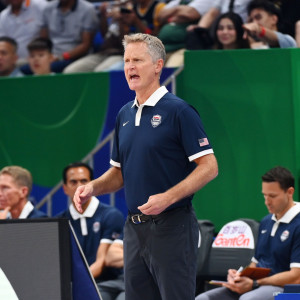 Σαρώνει κι εκτός παρκέ ο Στιβ Κερ: Κέρδισε Όσκαρ για το ντοκιμαντέρ «All the Empty Rooms»