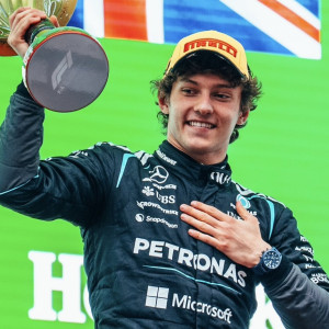 Απίστευτη γκάφα στην F1: Μπέρδεψαν στα μεγάφωνα τον Κίμι Αντονέλι με τον Κίμι Ράικονεν (video)