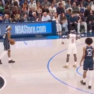 Ασύλληπτο μπέρδεμα στο ΝΒΑ: Οι Μάβερικς επιτέθηκαν… στο δικό τους καλάθι! (video)