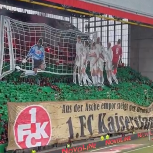 Φοβερό κορεό από τους φίλους της Καϊζερσλάουτερν: Έκαναν αναπαράσταση ενός γκολ από το 1996 (video)