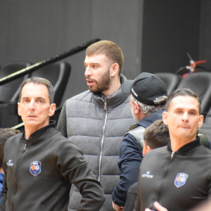 Ο Ρογκαβόπουλος στον Άγιο Θωμά για το Μαρούσι - Μύκονος