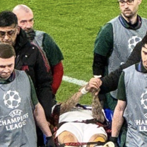 H UEFA ξεκίνησε έρευνα για τις πινακίδες του Άνφιλντ μετά τον σοκαριστικό τραυματισμό του Λανγκ