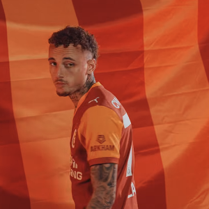 «Αυτά... συμβαίνουν»: To πρώτο μήνυμα του Λανγκ από το νοσοκομείο μετά τον σοκαριστικό τραυματισμό του