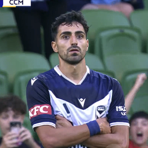 Ο Βέργος τρελαίνει την Αυστραλία - Πέτυχε νέο εντυπωσιακό γκολ και οδηγεί την Μέλμπουρν Βίκτορι (video)