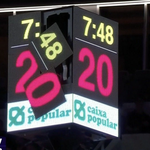 Διακοπή στο Βαλένθια-Ολυμπιακός: Ο Μοντέρο πέταξε την μπάλα και έσπασε το χρονόμετρο της μπασκέτας!