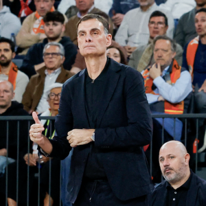 Μπαρτζώκας: «Δεν ξέρω αν ήταν φάουλ του Μοντέρο ή όχι, δεν είναι η δουλειά μου αυτή»