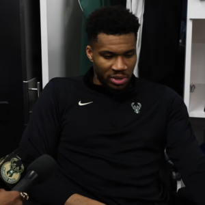 Αντετοκούνμπο: «Ήθελα να γυρίσω στο ματς, με κοίταξαν και είπαν δεν αξίζει τον κόπο» (video)