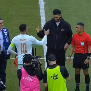 Ο Τζέισον Τέιτουμ παρακολούθησε από κοντά το Βραζιλία-Γαλλία (video)