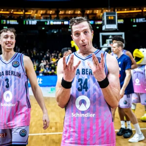 Με 8.000 κόσμο και μια σημαντική απουσία η Άλμπα κόντρα στην ΑΕΚ