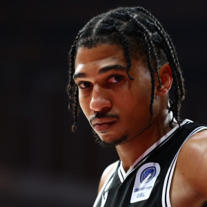 Αυτός είναι ο Μπριν Ταϊρί, ο ήρωας του ΠΑΟΚ που τον έστειλε στον τελικό