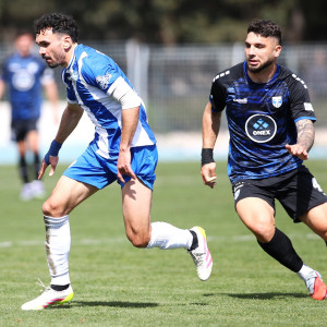 Καθυστέρησε να ξεκινήσει το ματς Αιγάλεω - Ελλάς Σύρου - Έψαχναν τα σημαιάκια του κόρνερ για δέκα λεπτά (video)