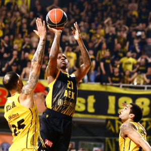 Η ΑΕΚ έδειξε ότι μπορεί να παίξει σε κάθε συνθήκη