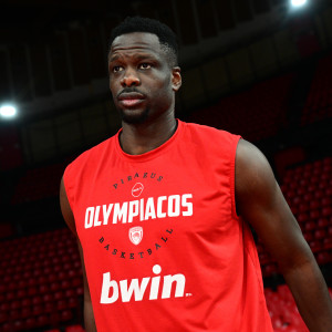 Με Φαλ η δωδεκάδα του Ολυμπιακού για το ματς με Βιλερμπάν