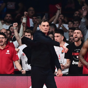 Ο «σκακιστής» Μπαρτζώκας τα έχει... 300