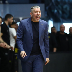 Παπαθεοδώρου: «Είμαστε ακόμα εδώ, είμαστε ζωντανοί!»