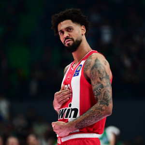 Ολυμπιακός: «Κακώς αποβλήθηκε ο Ντόρσεϊ, δεν έχει κάνει την παραμικρή κίνηση να χτυπήσει τον Ναν»