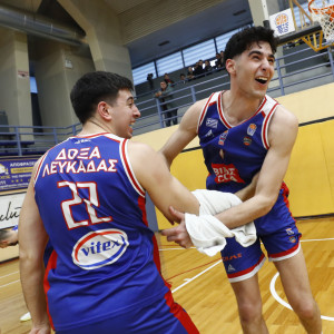 Οι πανηγυρισμοί των παικτών της Δόξας Λευκάδας για την άνοδο στη Stoiximan GBL (video)