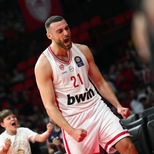 Ο Νετζήπογλου έκανε ρεκόρ καριέρας 17 πόντων με τον Ολυμπιακό μέσα σε 12' κόντρα στη Μύκονο!