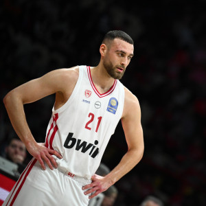 Νετζήπογλου: «Χαρούμενος γιατί βοηθώ την ομάδα μου - Κάθε μέρα είναι μάθημα για μένα»